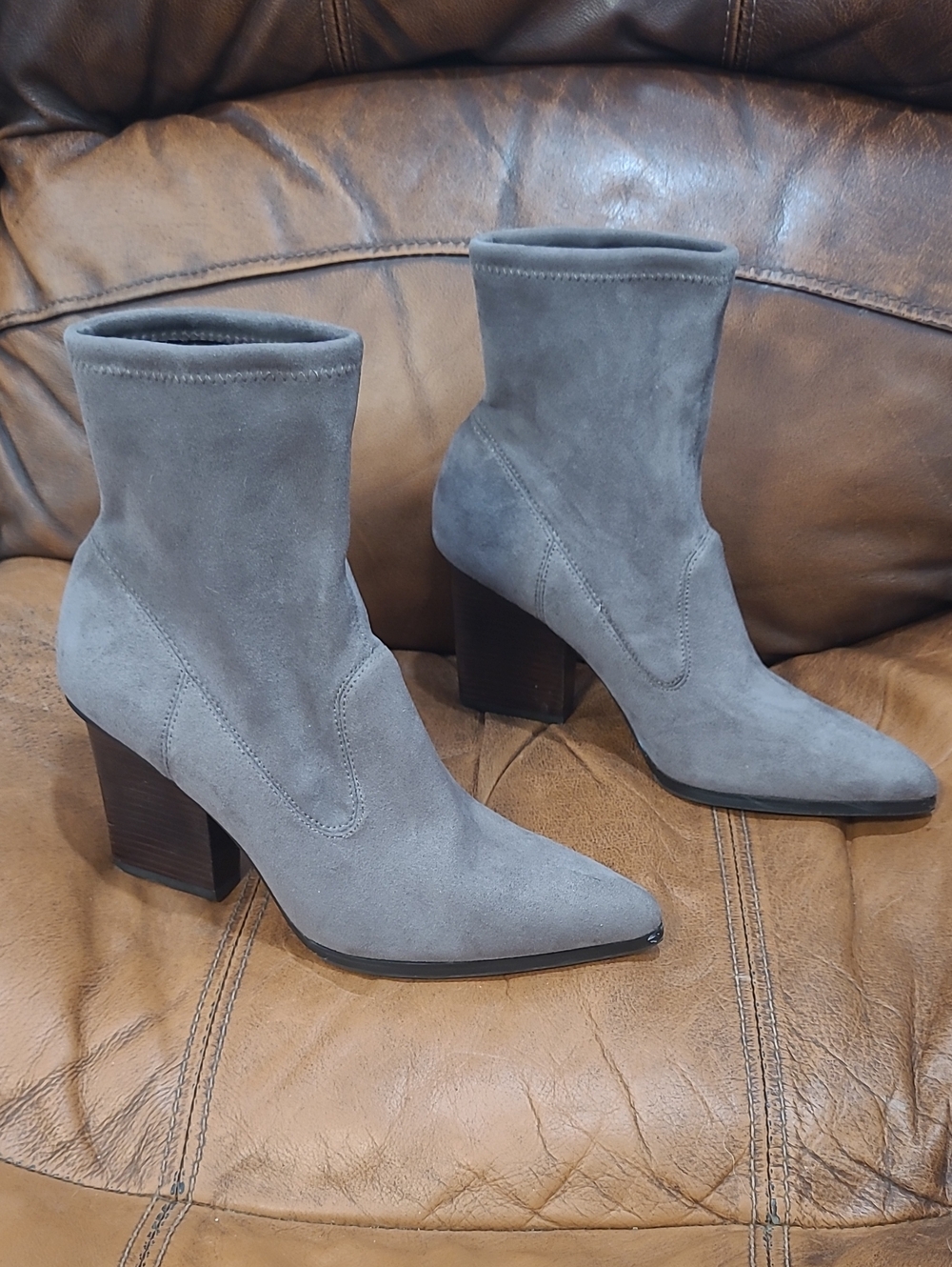 Donald J Pliner Vinca Stretch-Suede Boots